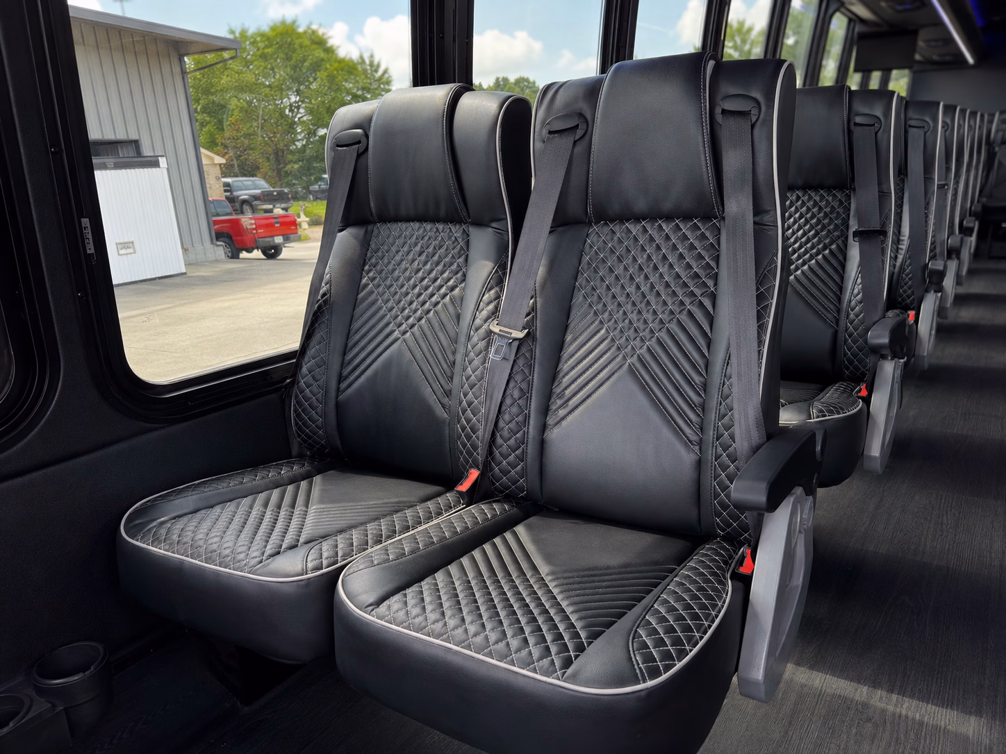 missouri city charter bus hero 2