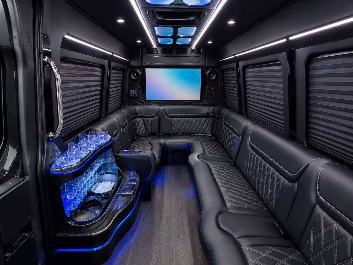 missouricitycharterbusservices com connects you to long distance buses for houston rodeo season and beyond